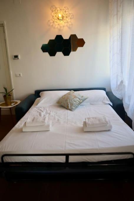 Santa Maria Novella - Golden Lily Florence, City Center Apartment المظهر الخارجي الصورة